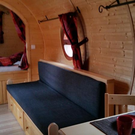 Camping De La Pelouse Jaulny Номер фото