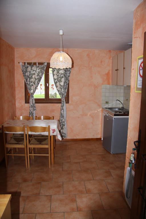 Camping De La Pelouse Jaulny Экстерьер фото