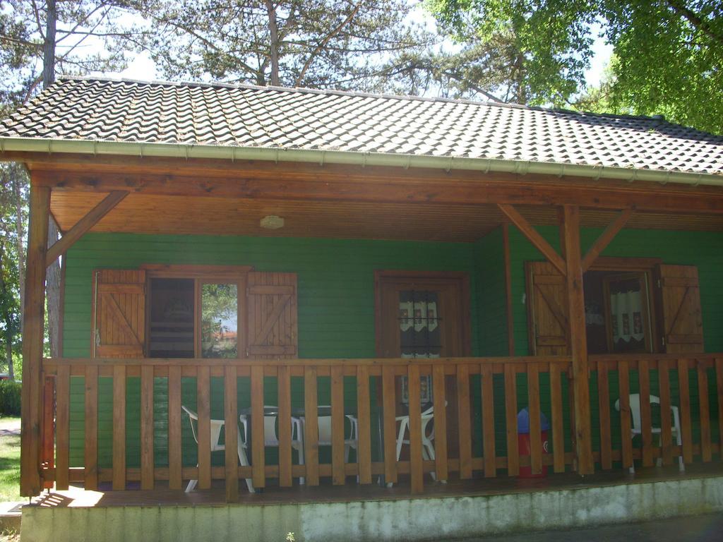 Camping De La Pelouse Jaulny Экстерьер фото